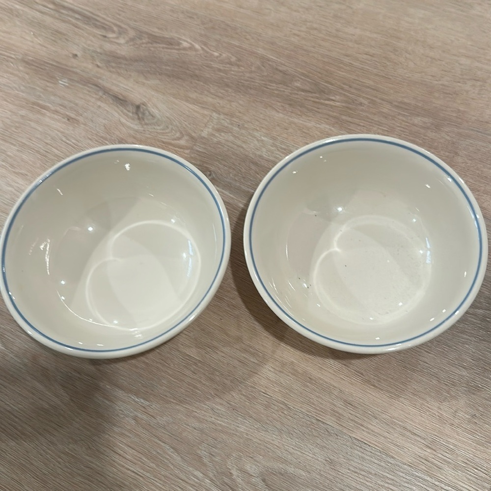 Set of 2 Corelle Cereal Bowls - cream with blue line​
